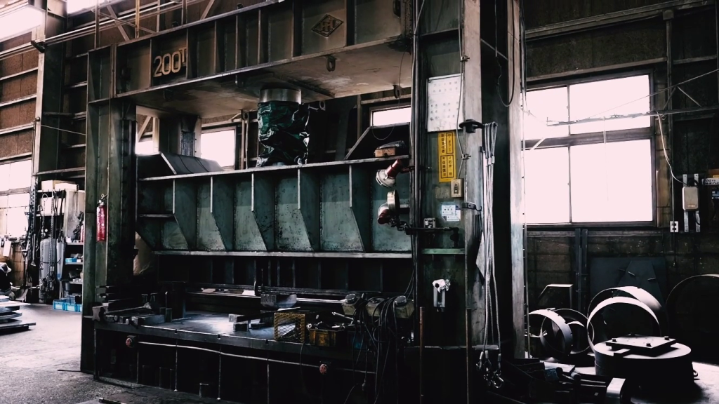 プレス
